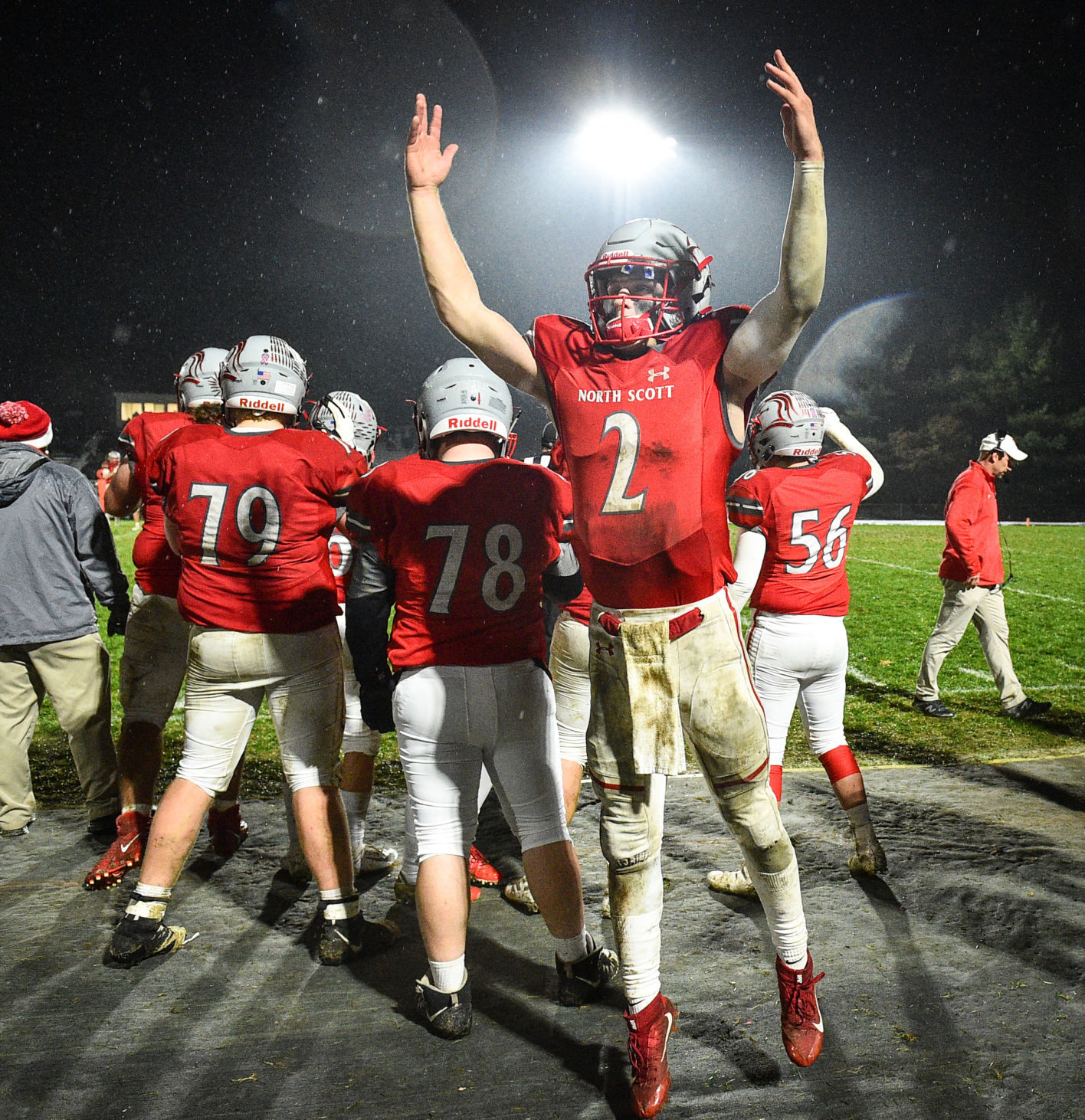 110119-qct-spt-ns-xavier-fball-057a.jpg